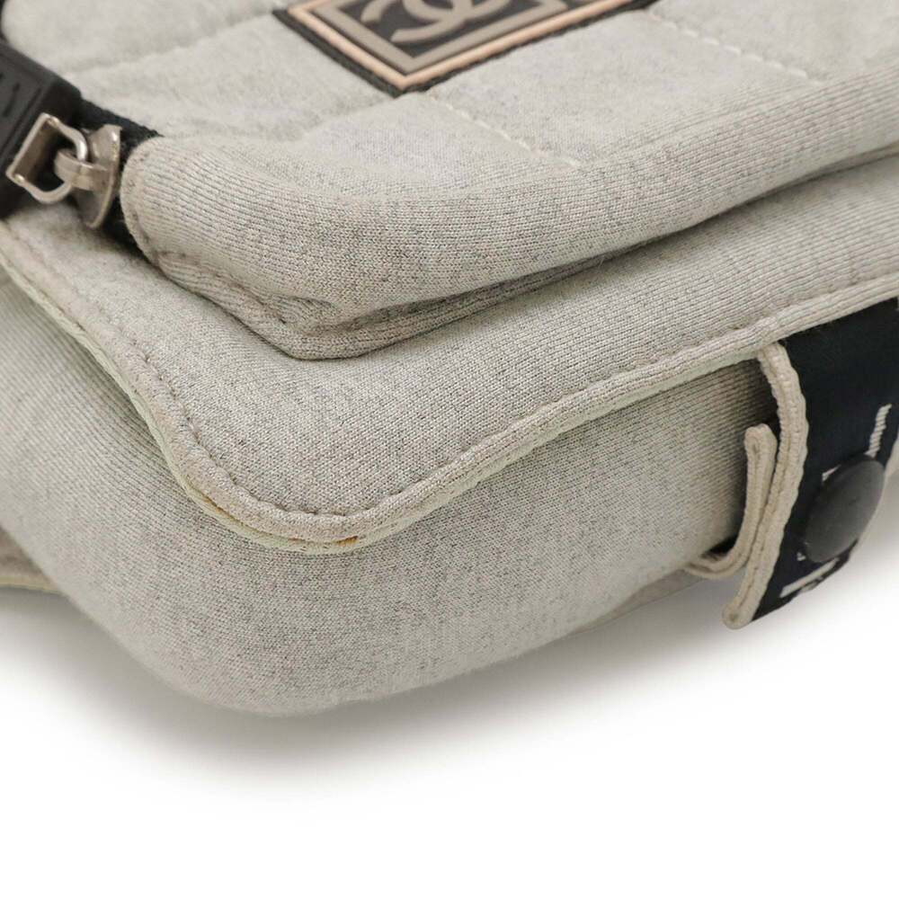 CHANEL Gray Logo Pouch - Picture 4 of 10